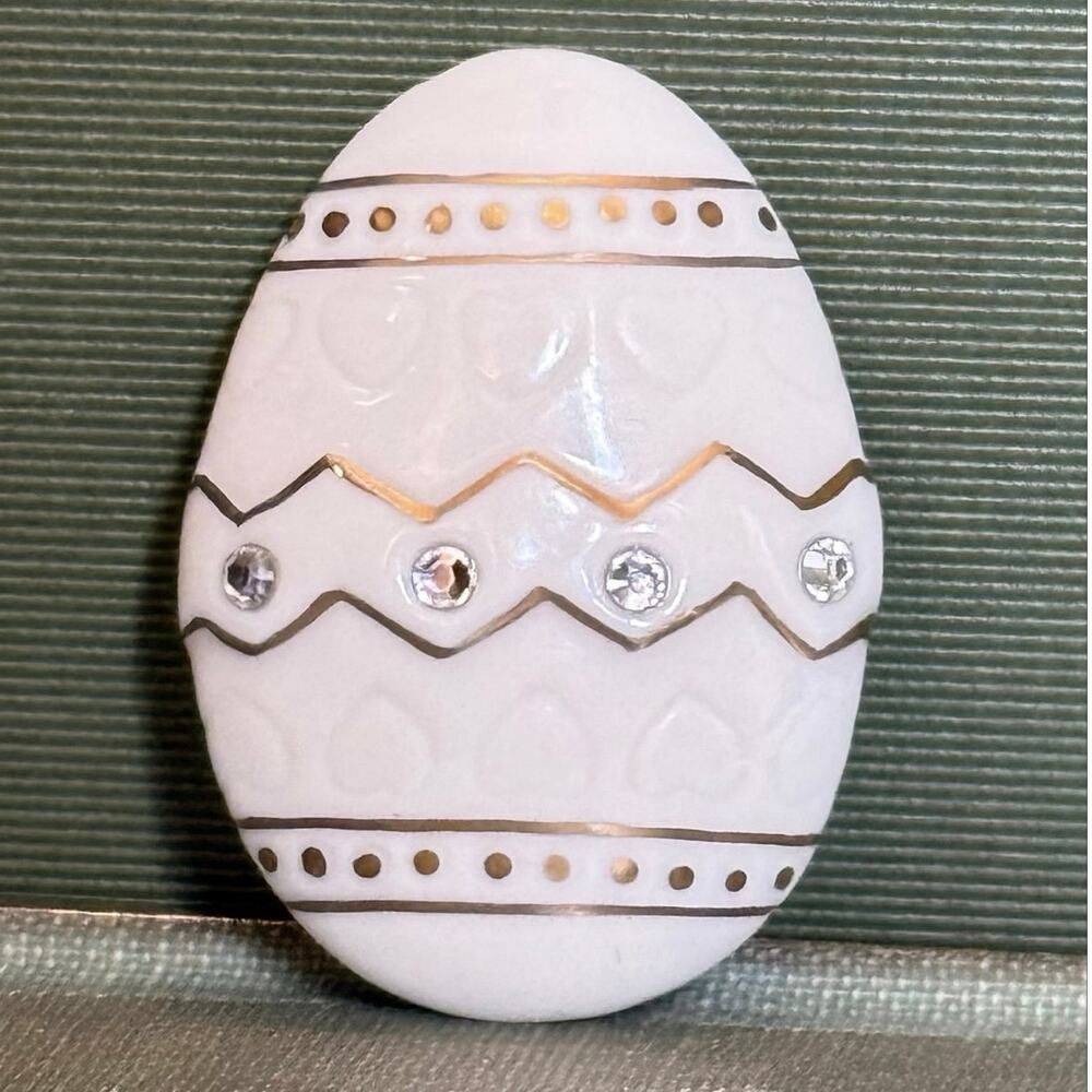 Lenox Ceramic Egg Brooch – Ivory, Gold & Rhinestones – 1.5” - Picture 7 of 8